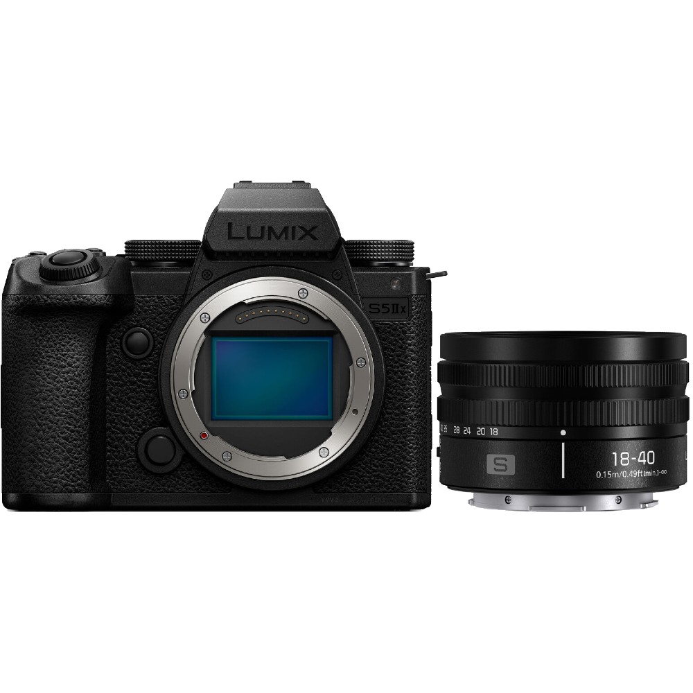 Panasonic Lumix DC-S5 IIX + Lumix S 18-40mm F/4.5-6.3